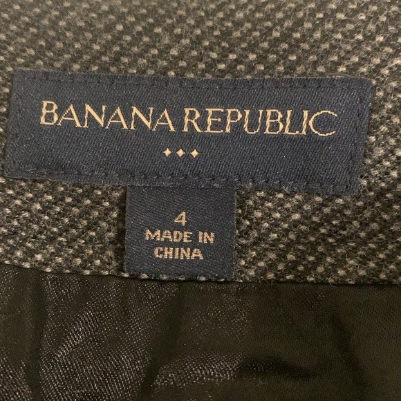 Banana republic pencil skirt - Picture 3 of 4